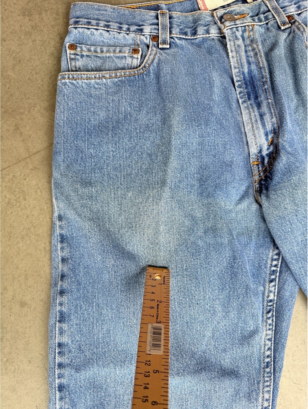 Levi's 505 Straight Jean Men's 36x29 Blue Medium Wash Regular Fit - Minor Flaw - Picture 7 of 9